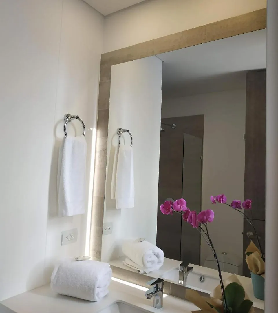 Class Suites By Colclick Envigado