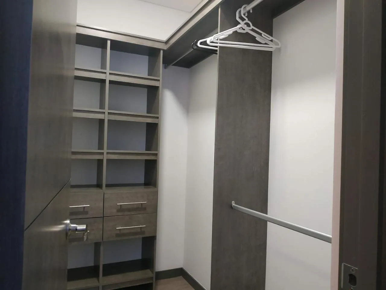 Class Suites By Colclick Envigado 3*,