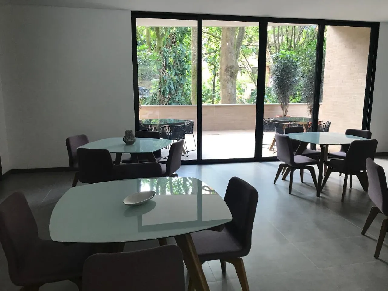 *** Hotel Class Suites By Colclick Envigado Colombia