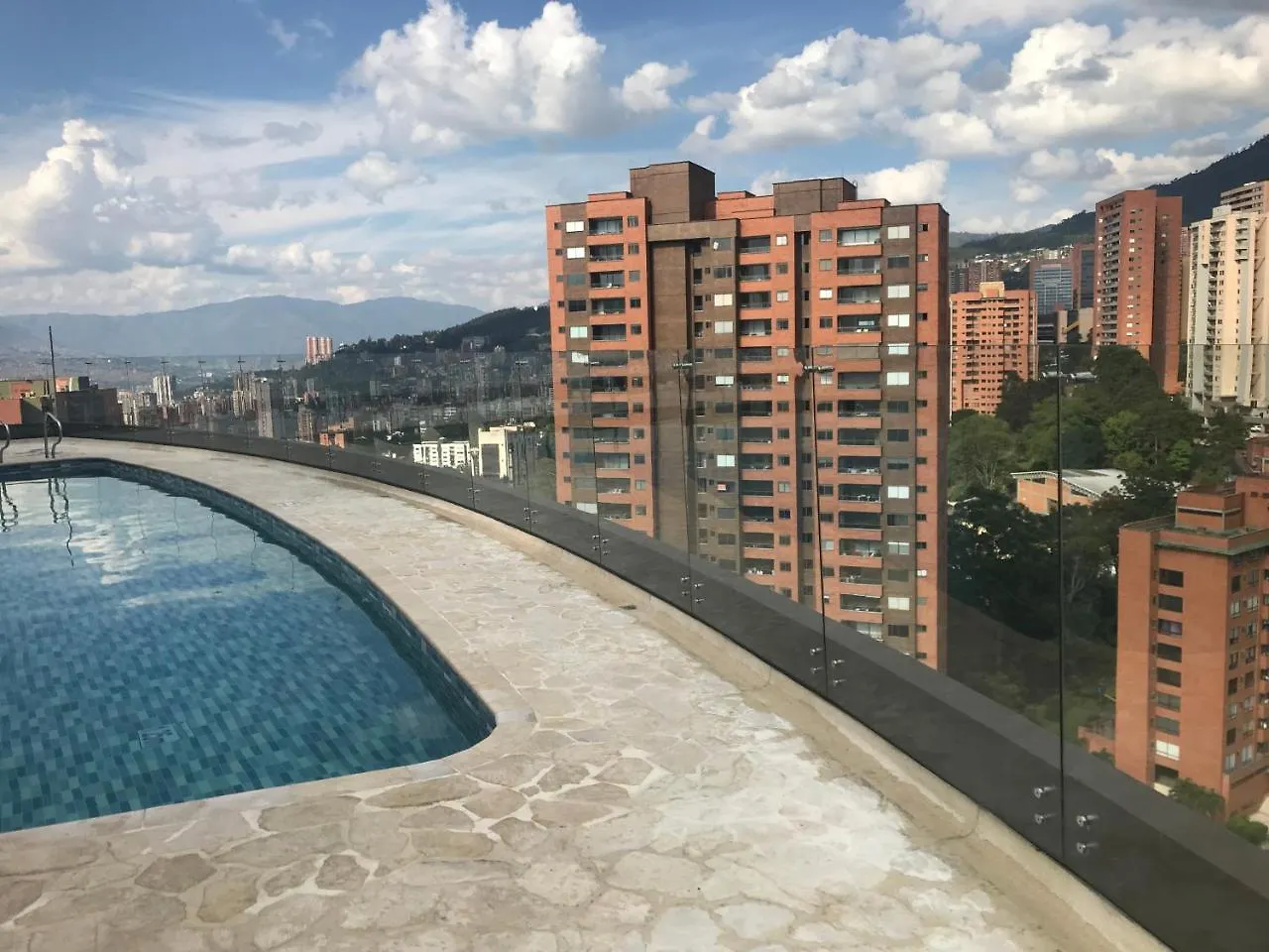 Hotel Class Suites By Colclick Envigado